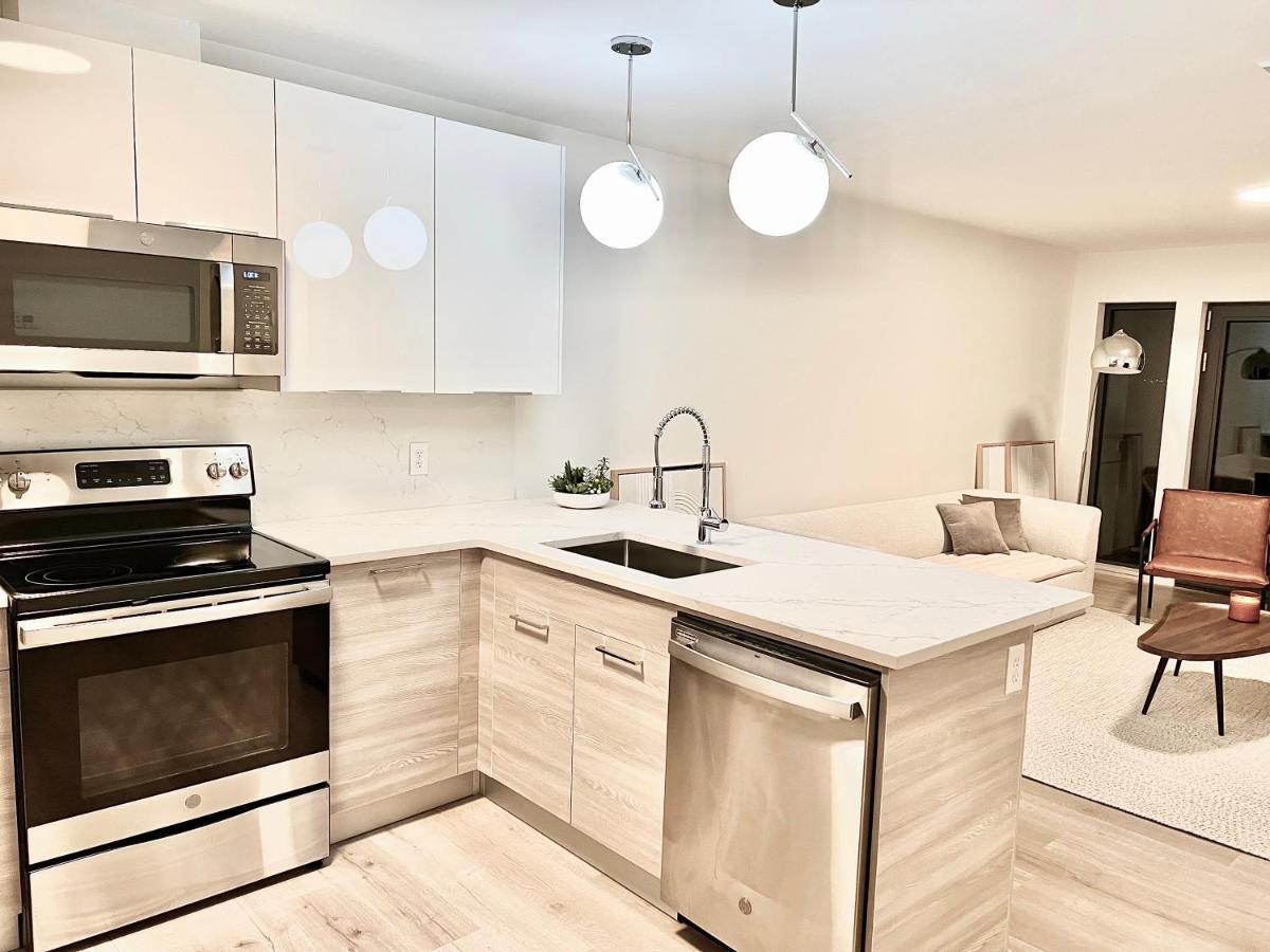 Modern 2 Bed Furnished Apartment In Quincy Esterno foto