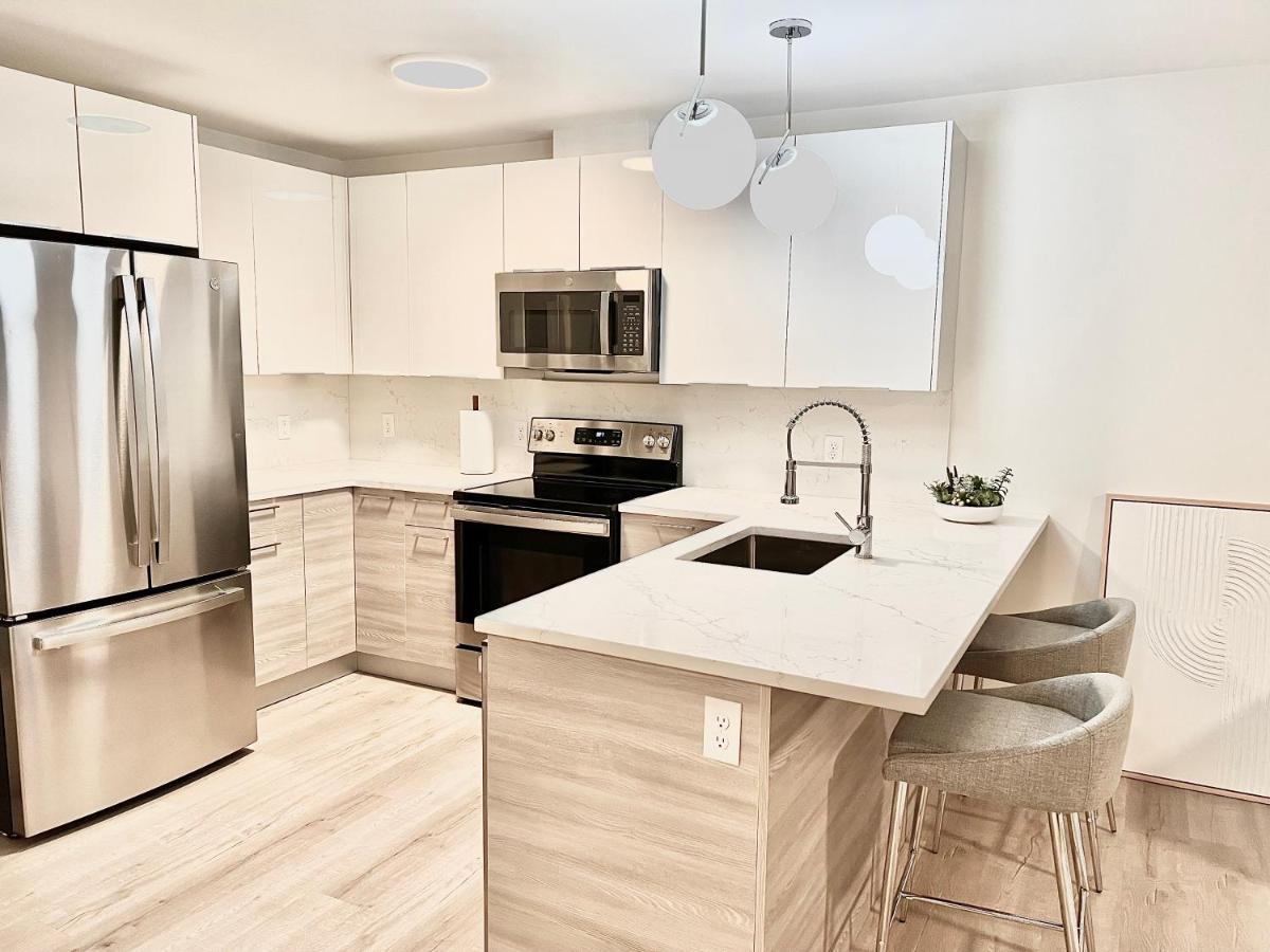 Modern 2 Bed Furnished Apartment In Quincy Esterno foto