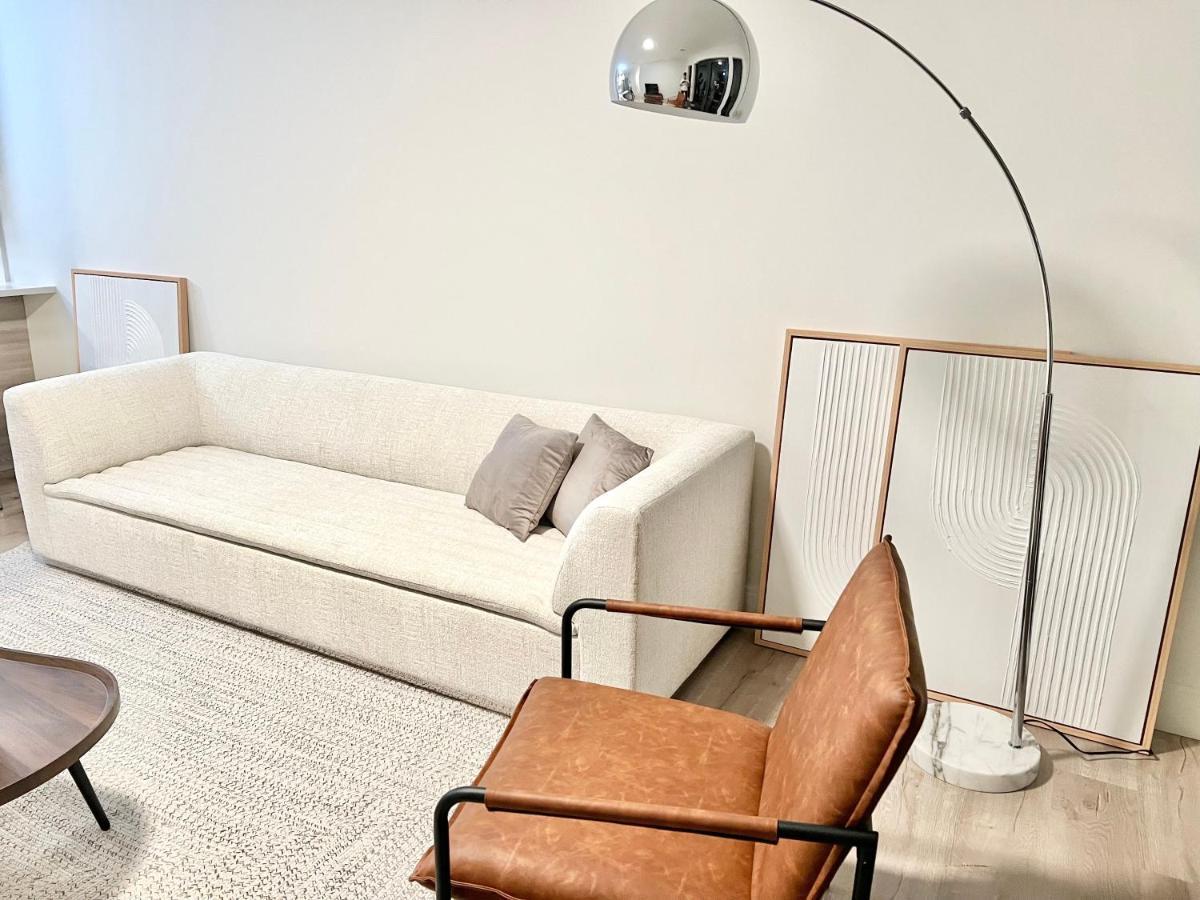 Modern 2 Bed Furnished Apartment In Quincy Esterno foto